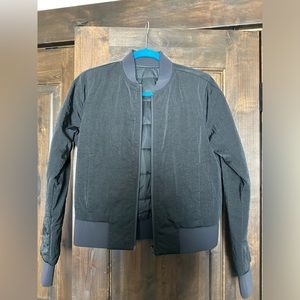 Lululemon reversible black bomber